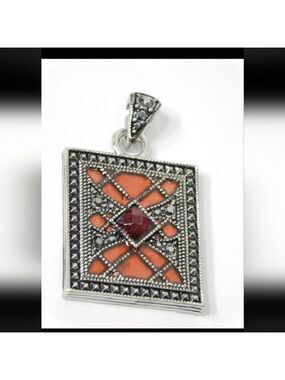 Beautiful Lia Sophia "LATTICE" Pendant/Slide, Cut Crystals, NWOT